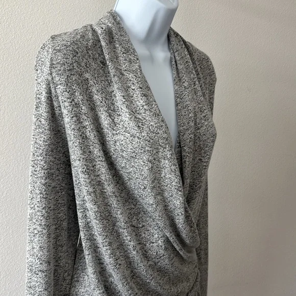 Tahari Sweater L Draped Surplice Front Modern Boho Sultry Minimalist Street Chic - Picture 10 of 15
